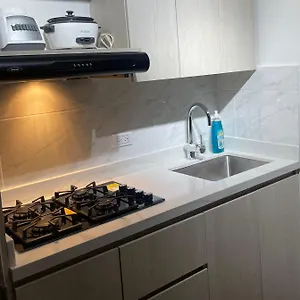 apartamento-en-laureles-estadio-medellin.colombiamedellinhotels.com/